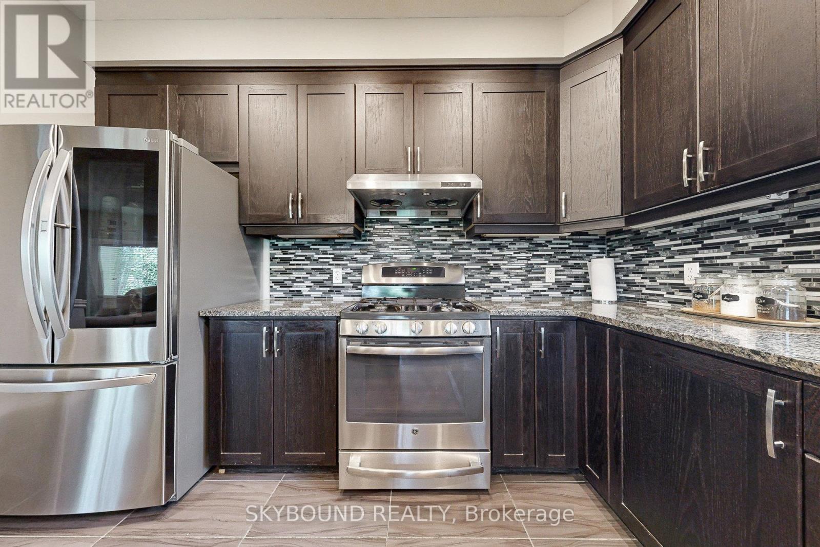 305 Wesley Boulevard, Cambridge, Ontario  N1R 5S2 - Photo 15 - X12439372