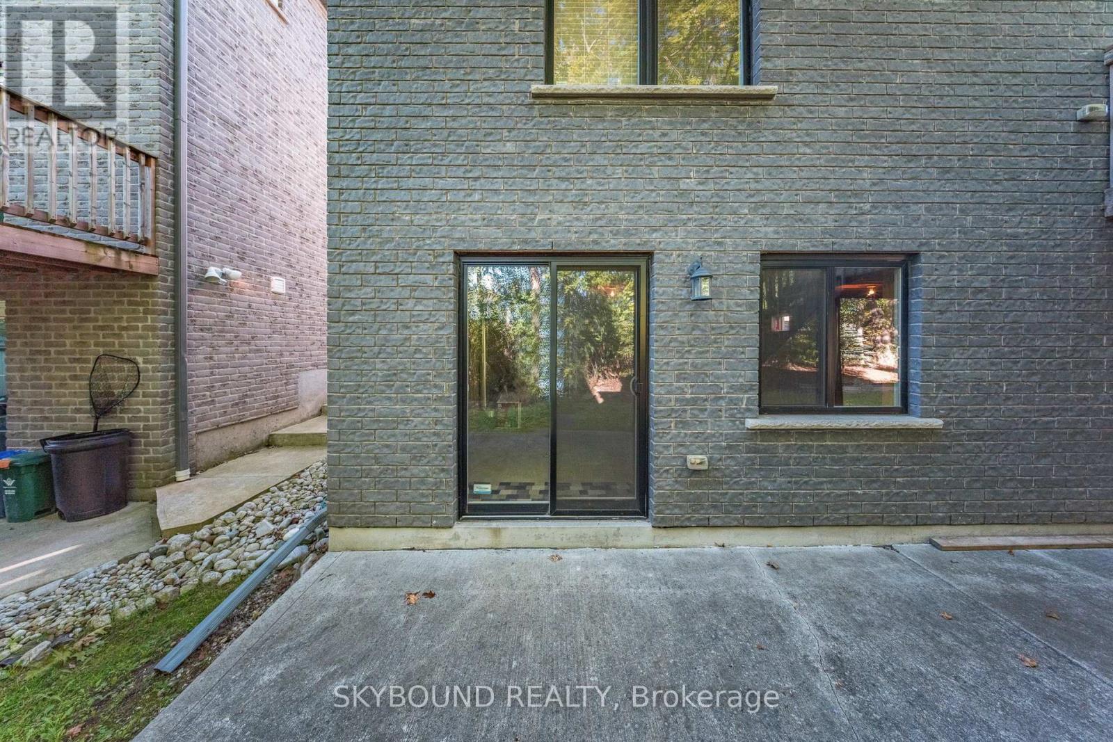 305 Wesley Boulevard, Cambridge, Ontario  N1R 5S2 - Photo 47 - X12439372