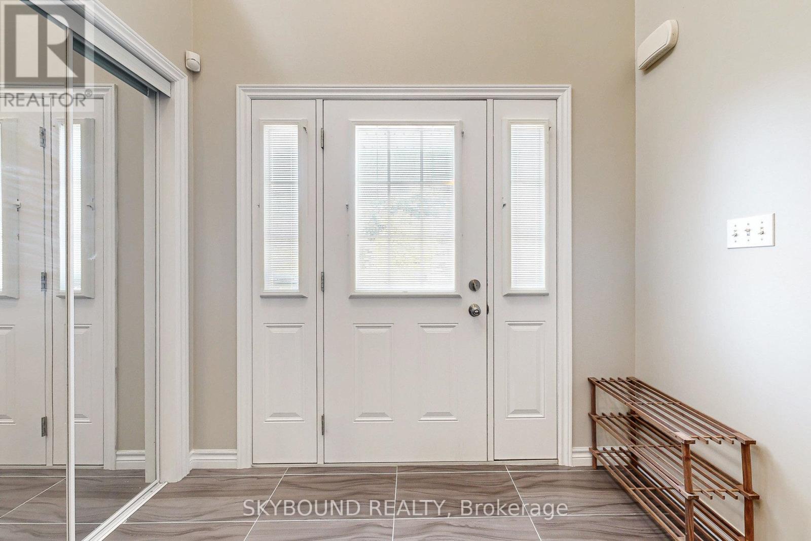 305 Wesley Boulevard, Cambridge, Ontario  N1R 5S2 - Photo 6 - X12439372