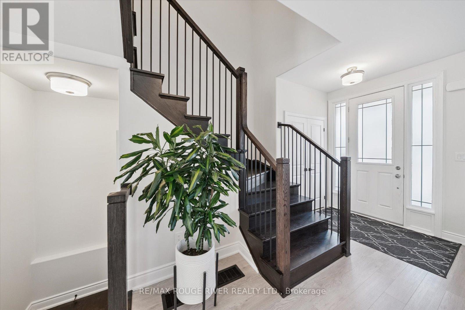 1093 Rippingale Trail, Peterborough, Ontario  K9H 0C4 - Photo 4 - X12439385