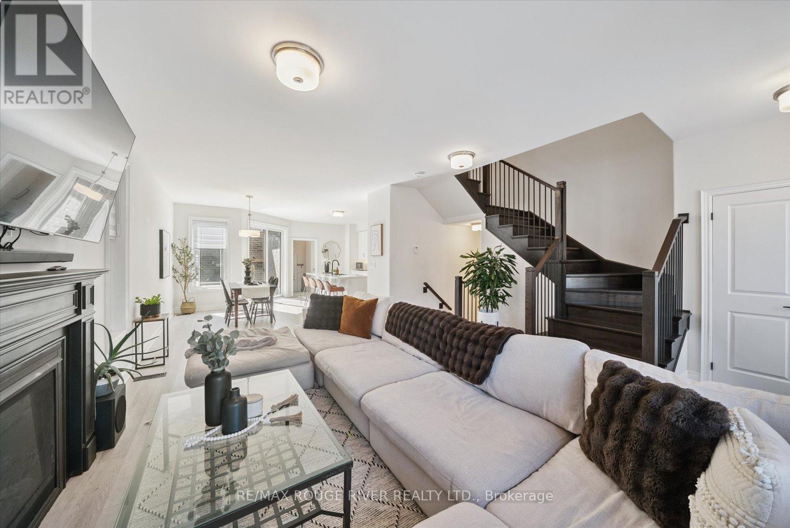 1093 Rippingale Trail, Peterborough, Ontario  K9H 0C4 - Photo 6 - X12439385