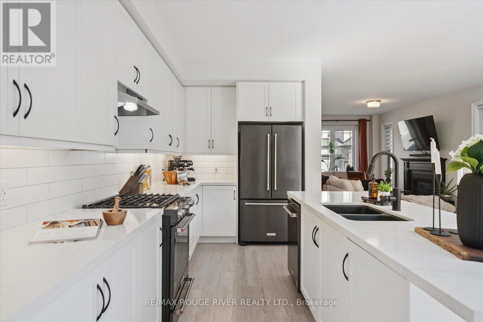 1093 Rippingale Trail, Peterborough, Ontario  K9H 0C4 - Photo 9 - X12439385