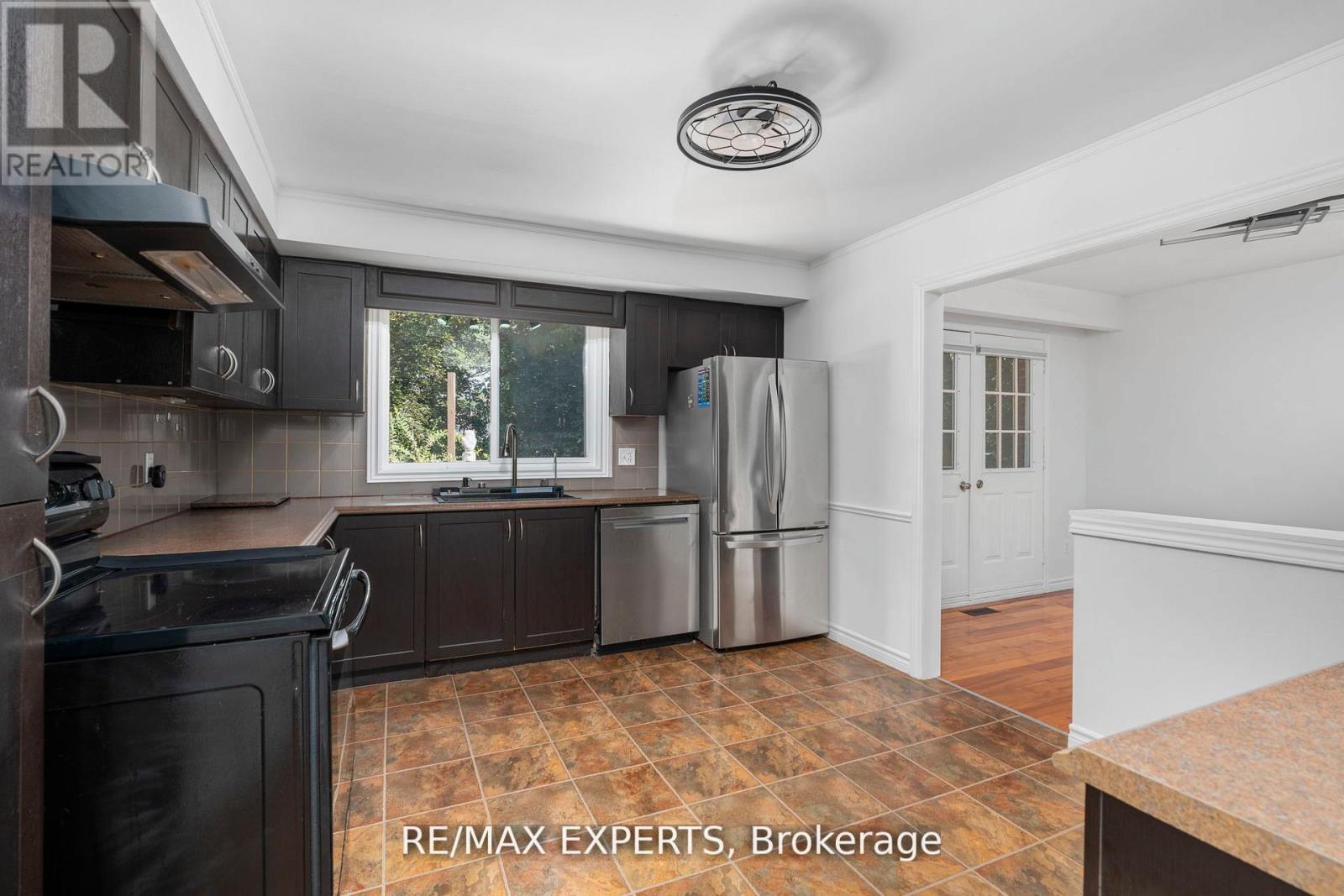 20 Michael Place, Guelph, Ontario  N1H 1Z3 - Photo 20 - X12439408