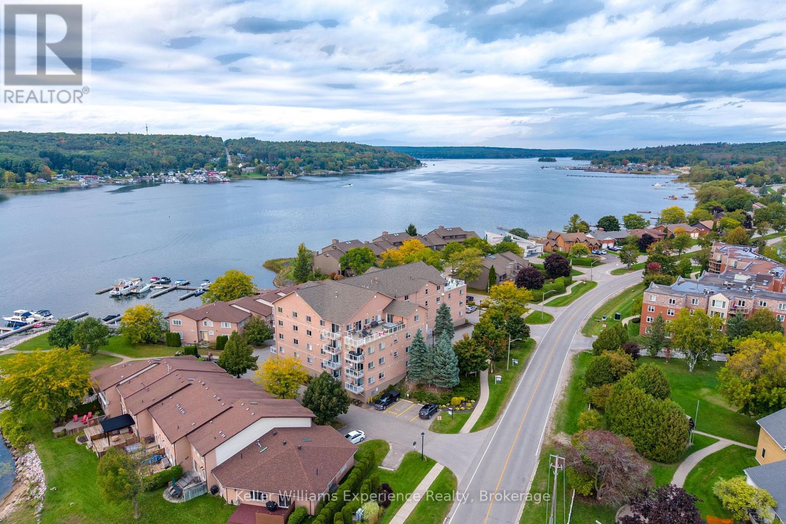 301 - 4 BECK BOULEVARD, Penetanguishene, Ontario