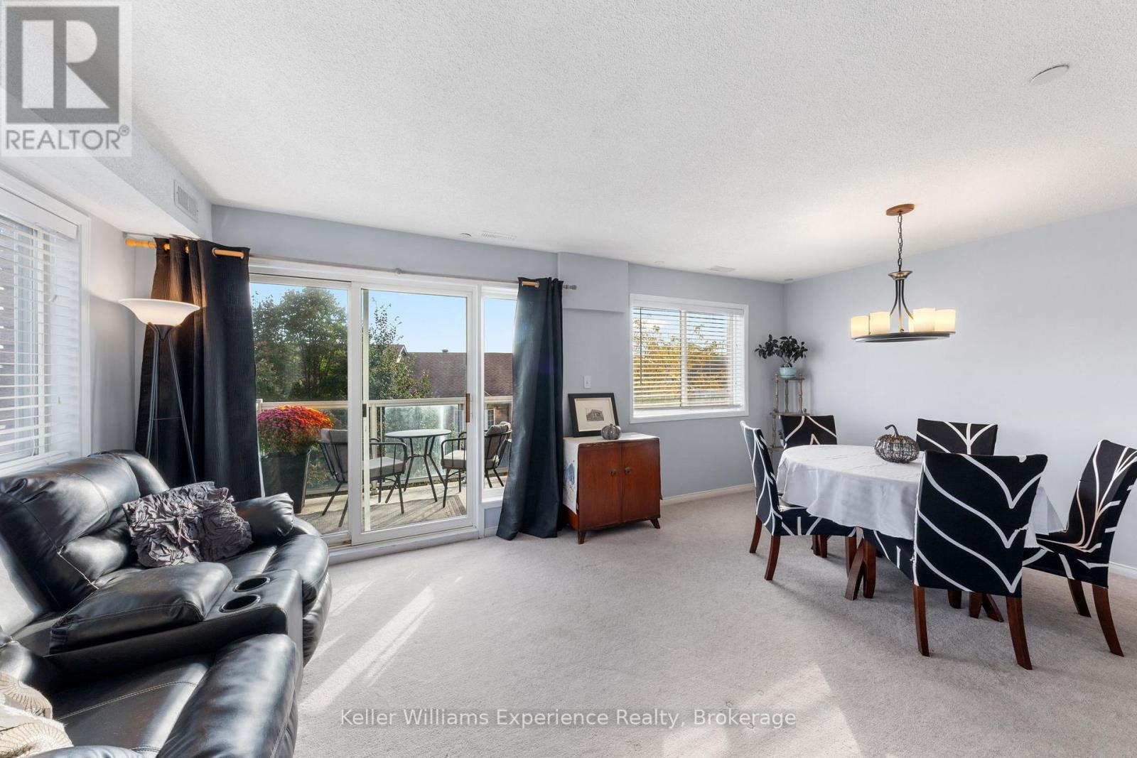 301 - 4 Beck Boulevard, Penetanguishene, Ontario  L9M 2H3 - Photo 10 - S12439602