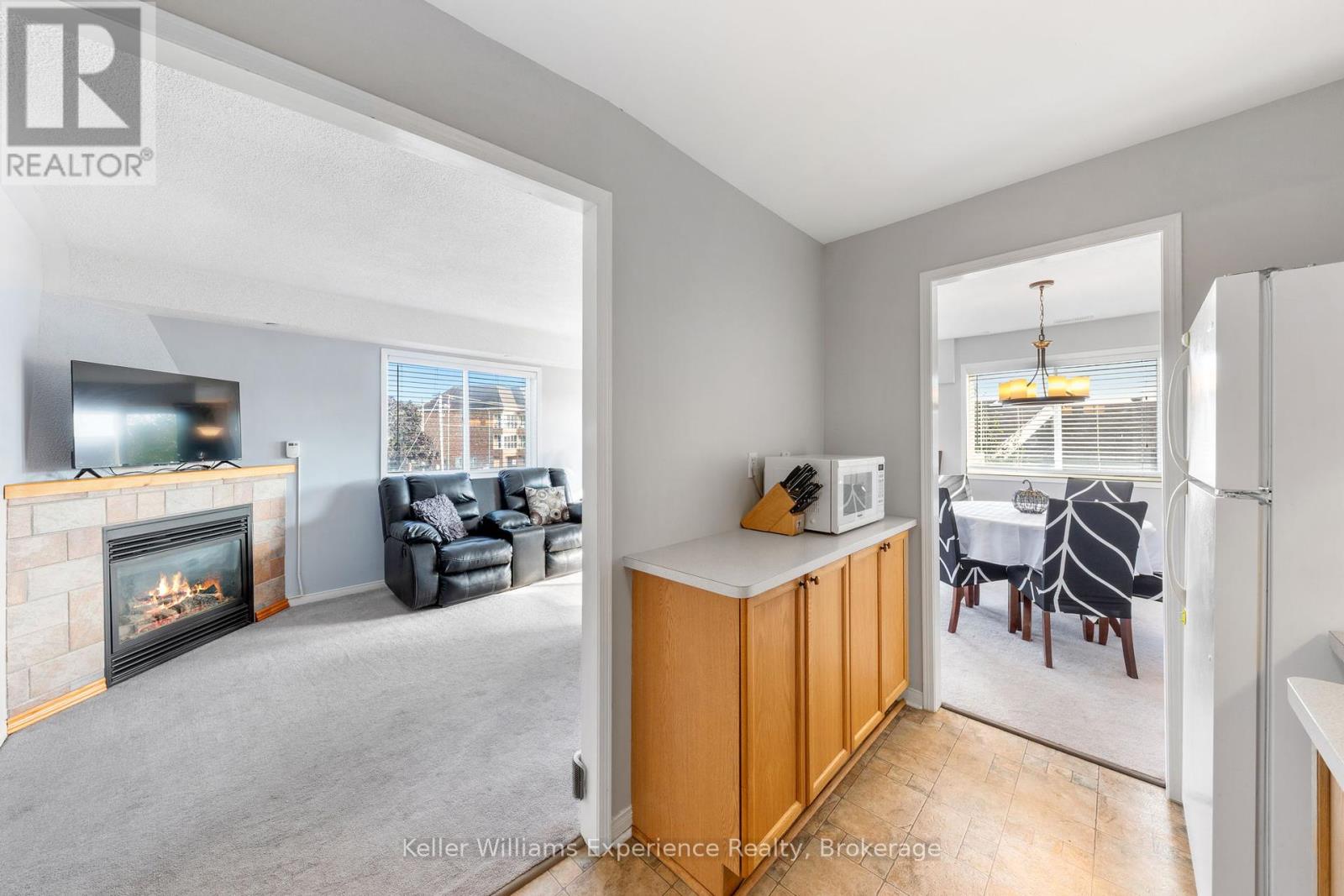 301 - 4 Beck Boulevard, Penetanguishene, Ontario  L9M 2H3 - Photo 14 - S12439602