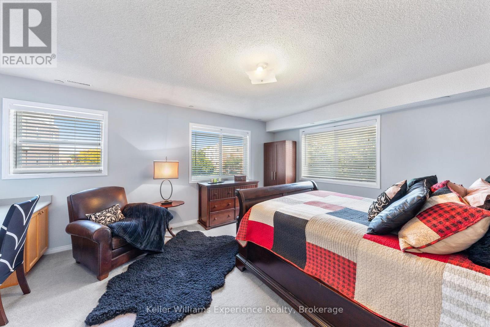 301 - 4 Beck Boulevard, Penetanguishene, Ontario  L9M 2H3 - Photo 5 - S12439602