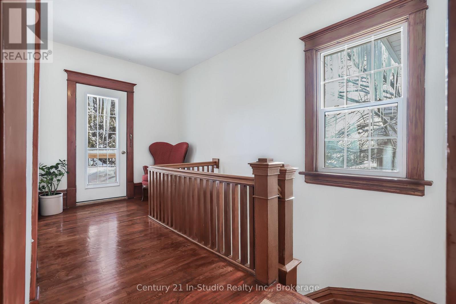 296 Garafraxa St Street, Chatsworth, Ontario  N0H 1G0 - Photo 33 - X12439570
