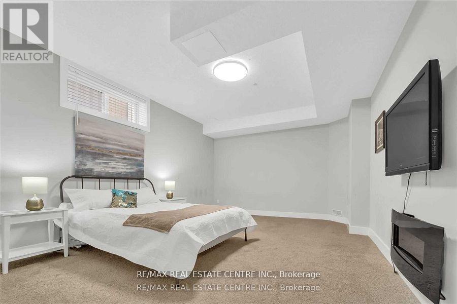 204 Forest Creek Drive, Kitchener, Ontario  N2P 2R3 - Photo 28 - X12437816