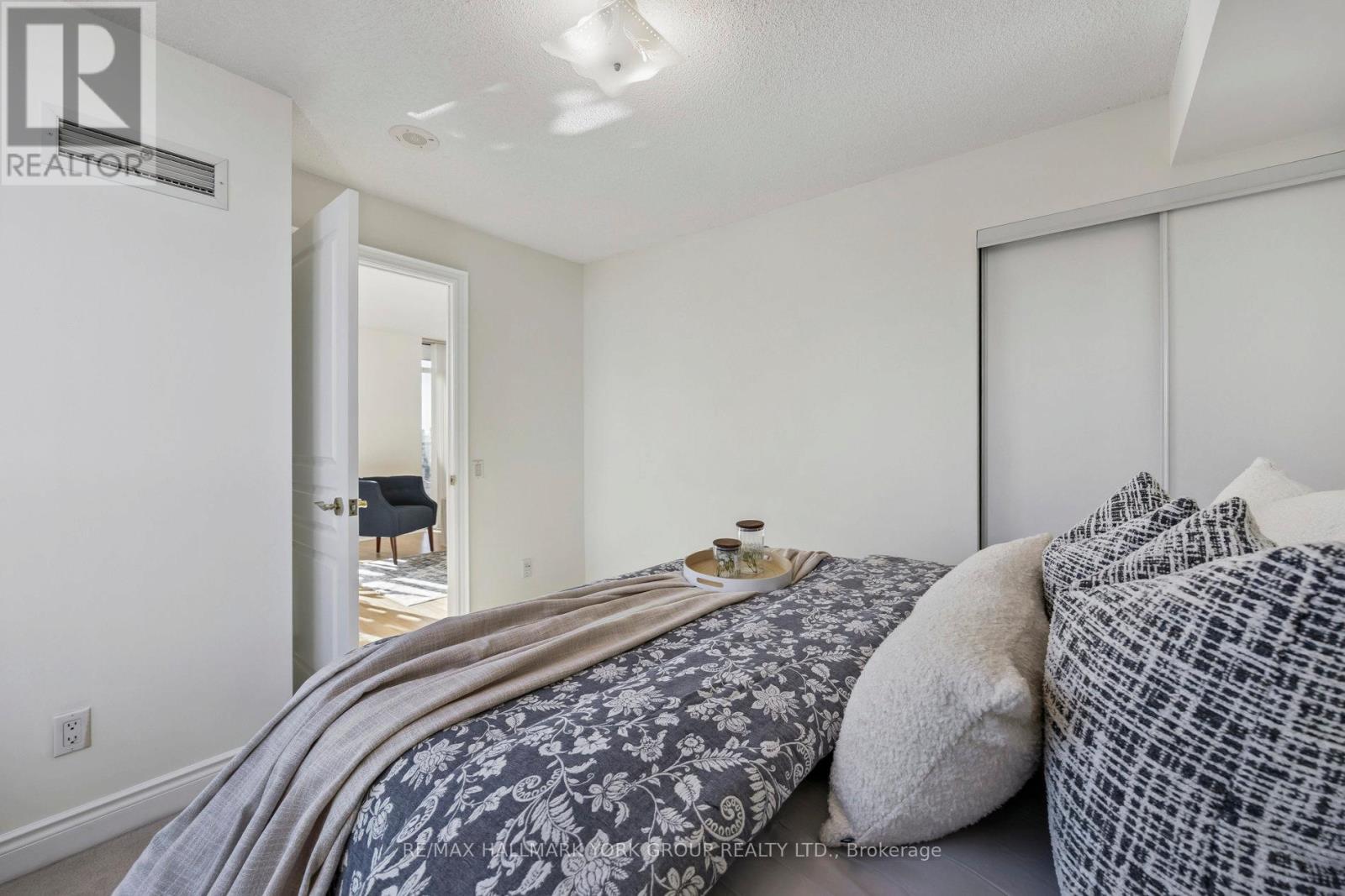 1905 - 10 Northtown Way, Toronto, Ontario  M2N 7L4 - Photo 26 - C12420766