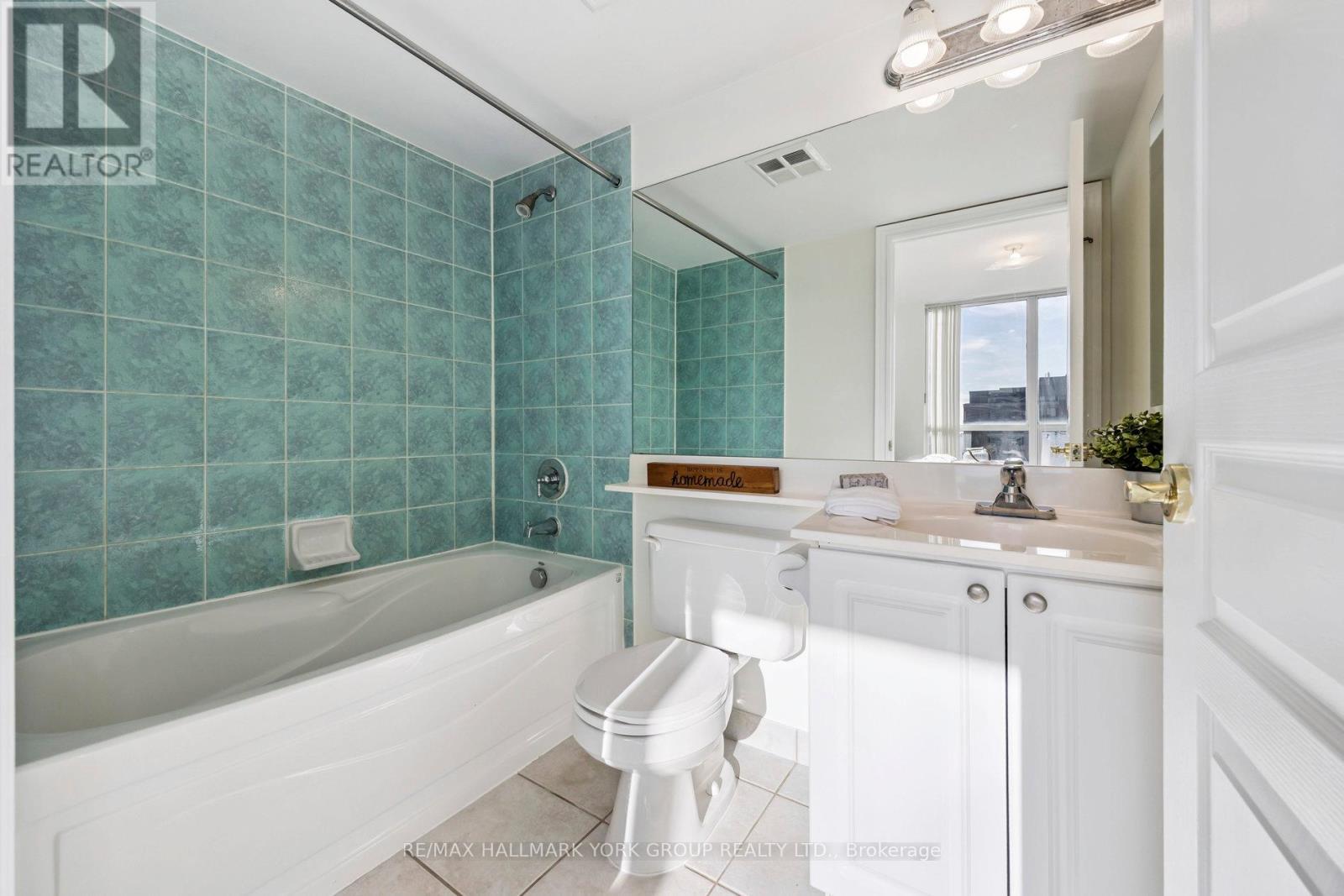 1905 - 10 Northtown Way, Toronto, Ontario  M2N 7L4 - Photo 34 - C12420766