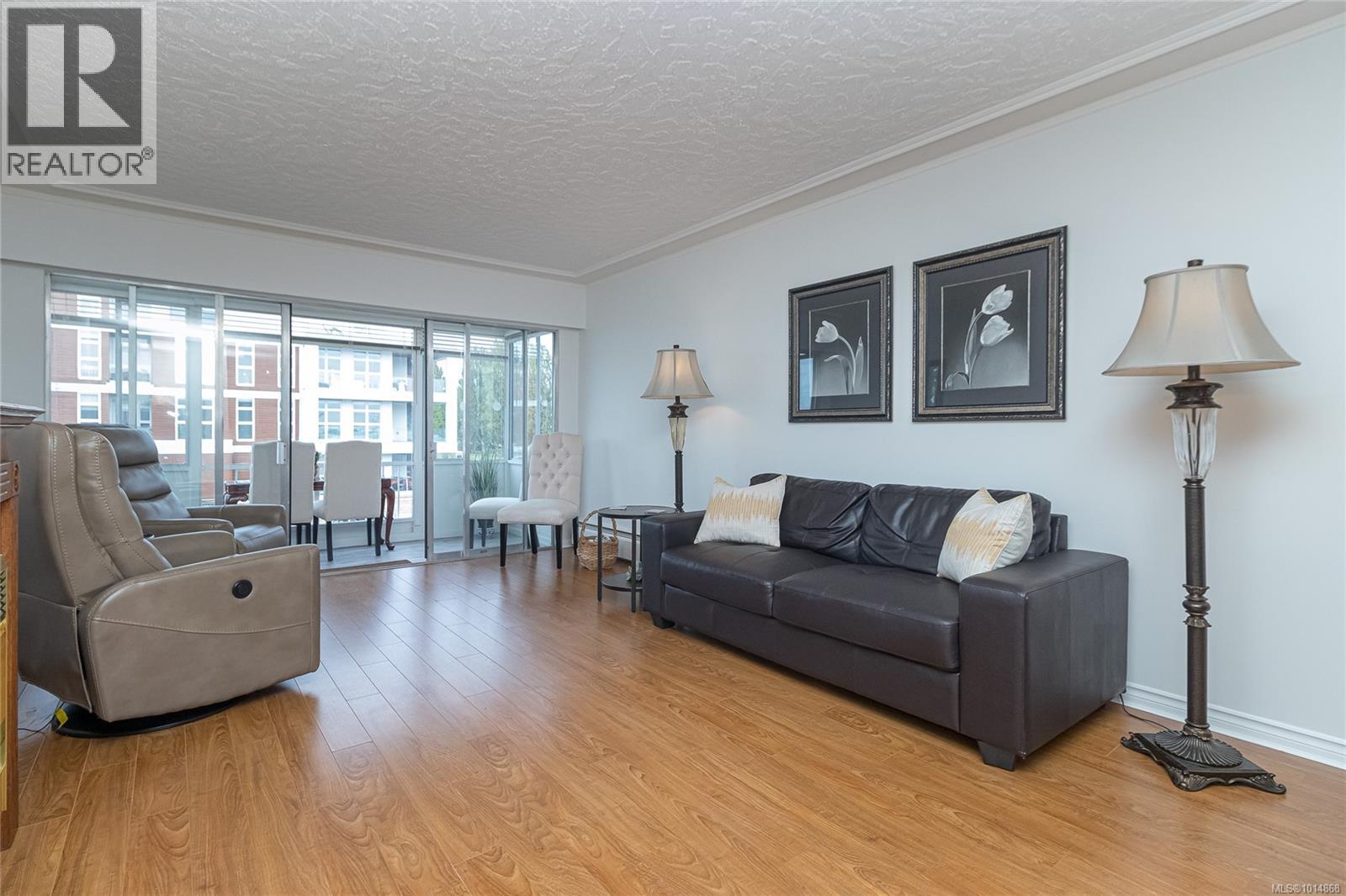 211 9560 Fifth St, Sidney, British Columbia  V8L 2W5 - Photo 5 - 1014868