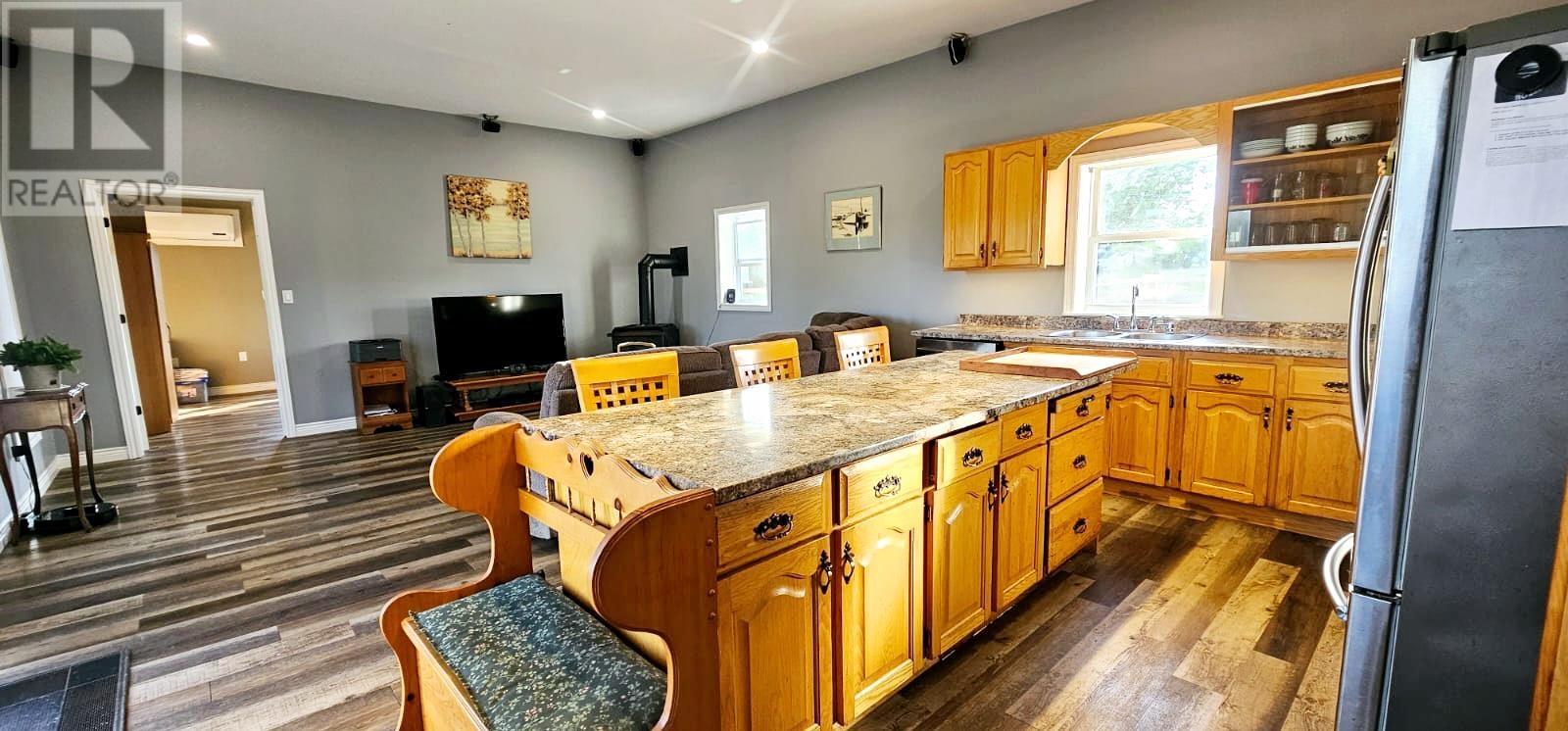197 Main Street, Mount Stewart, Prince Edward Island  C0A 1T0 - Photo 6 - 202524845
