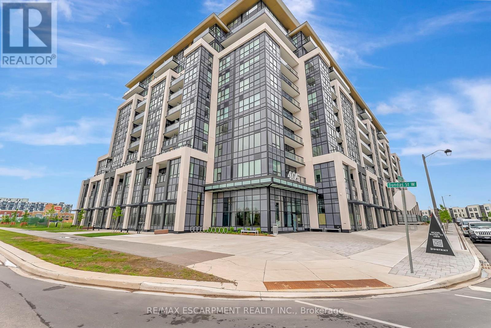 702 - 405 Dundas Street W, Oakville, Ontario  L6M 5P9 - Photo 36 - W12205842