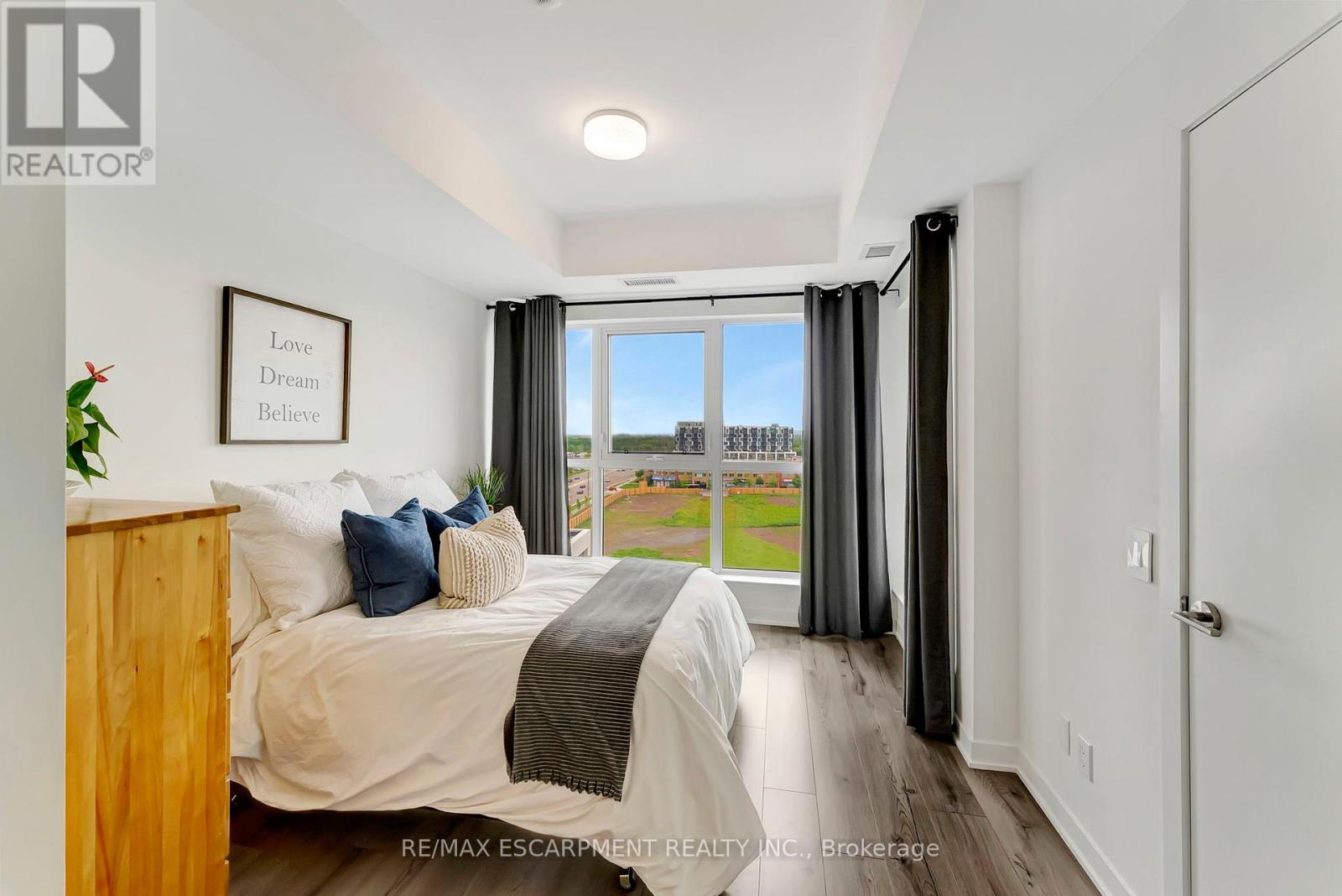 702 - 405 Dundas Street W, Oakville, Ontario  L6M 5P9 - Photo 15 - W12205842