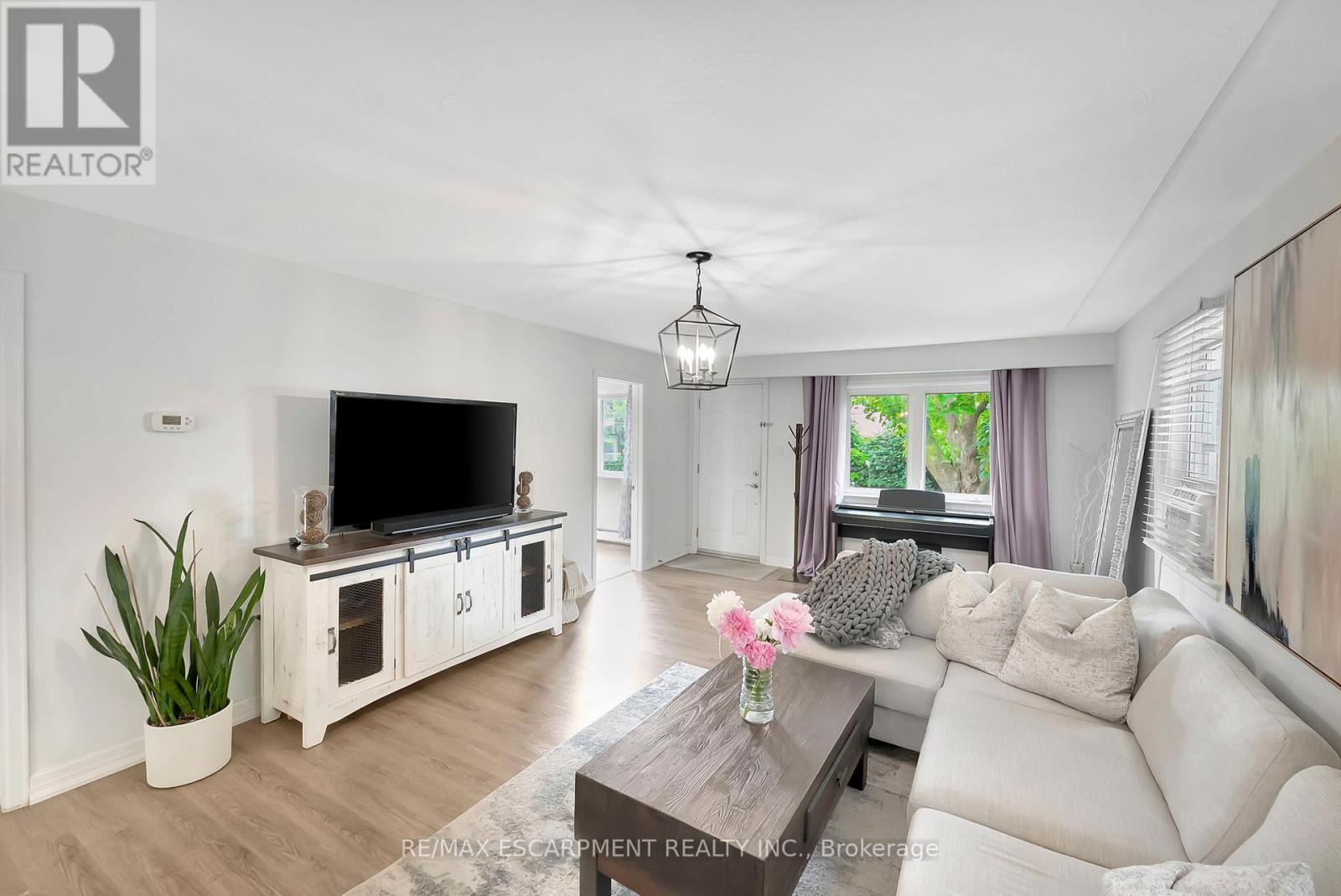 2387 Glenwood School Drive, Burlington, Ontario  L7R 3R9 - Photo 18 - W12411217