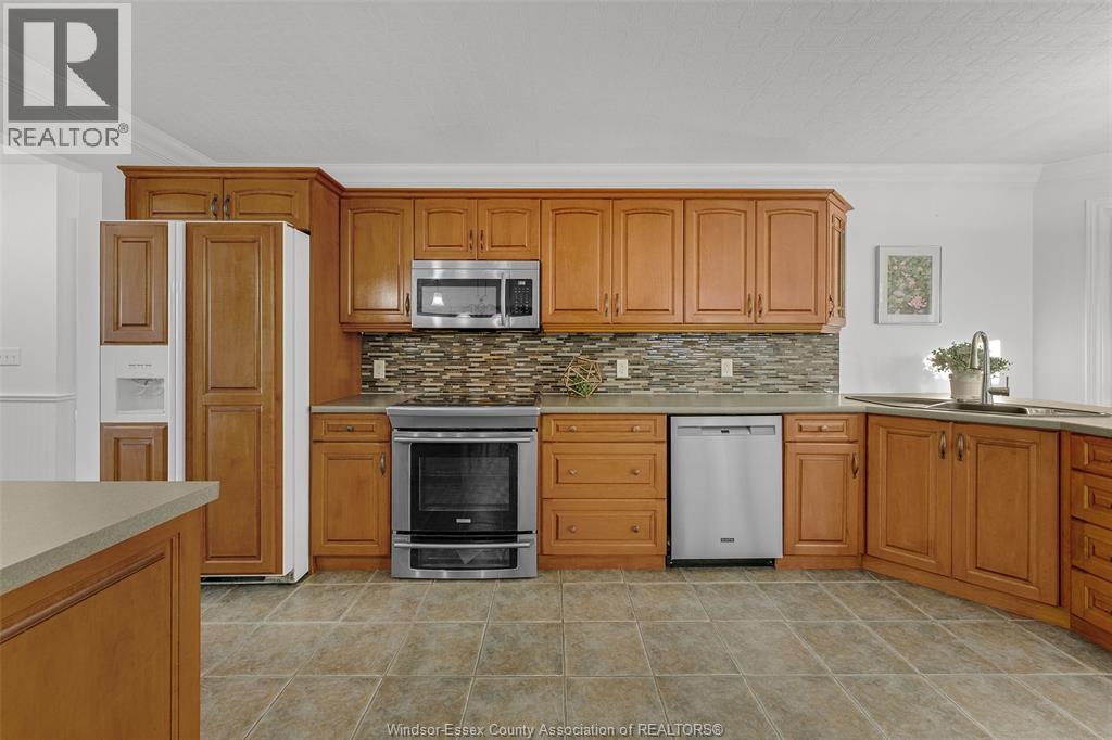 371 King Street West, Harrow, Ontario  N0R 1G0 - Photo 7 - 25025046