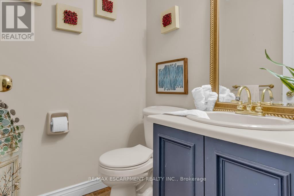 15 Deer Valley Drive, Caledon, Ontario  L7E 2E3 - Photo 19 - W12429781