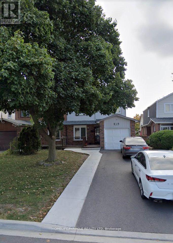 127 Fanshawe Drive, Brampton, Ontario  L6Z 1A8 - Photo 1 - W12318272