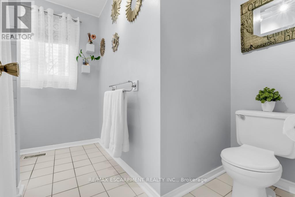 15 Deer Valley Drive, Caledon, Ontario  L7E 2E3 - Photo 30 - W12429781