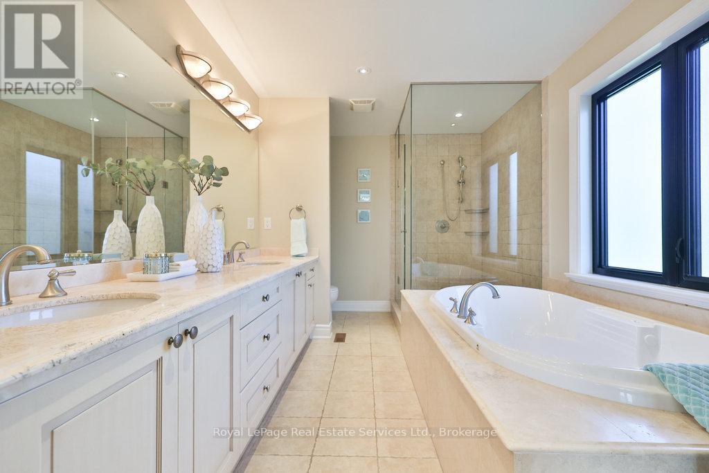 2218 Hampstead Road, Oakville, Ontario  L6H 6Y9 - Photo 33 - W12437617