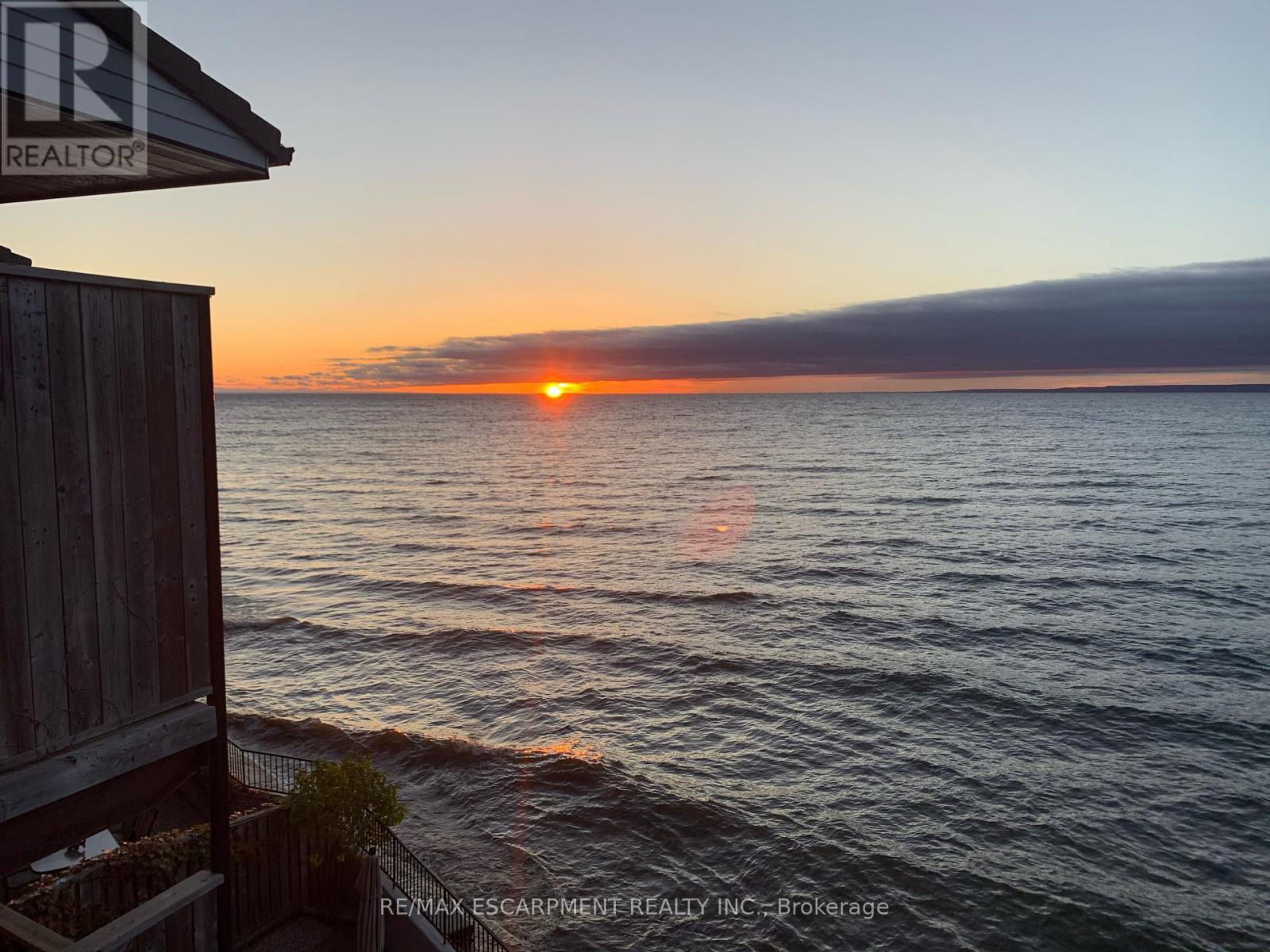 3 - 2136 Old Lakeshore Road, Burlington, Ontario  L7R 1A3 - Photo 48 - W12425384
