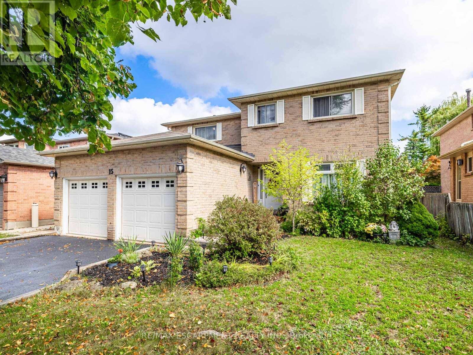 15 Deer Valley Drive, Caledon, Ontario  L7E 2E3 - Photo 5 - W12429781