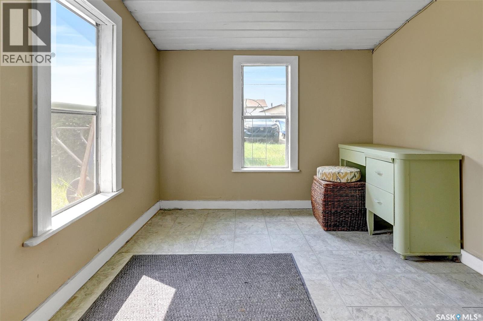 205 Maple Street, Strasbourg, Saskatchewan  S0G 4V0 - Photo 10 - SK019881