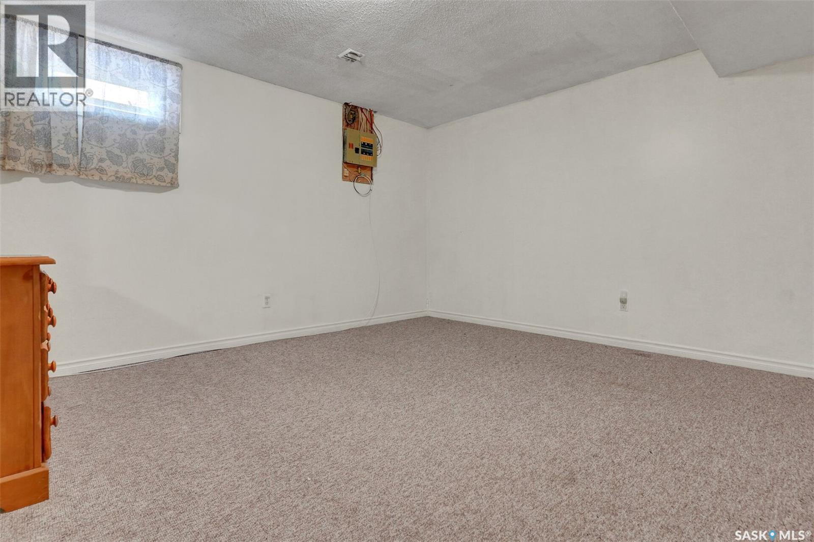 205 Maple Street, Strasbourg, Saskatchewan  S0G 4V0 - Photo 15 - SK019881