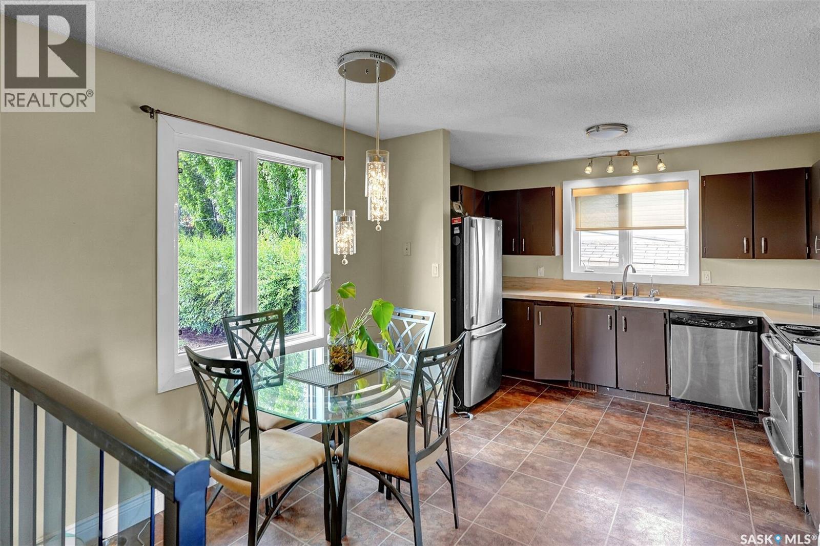 205 Maple Street, Strasbourg, Saskatchewan  S0G 4V0 - Photo 4 - SK019881