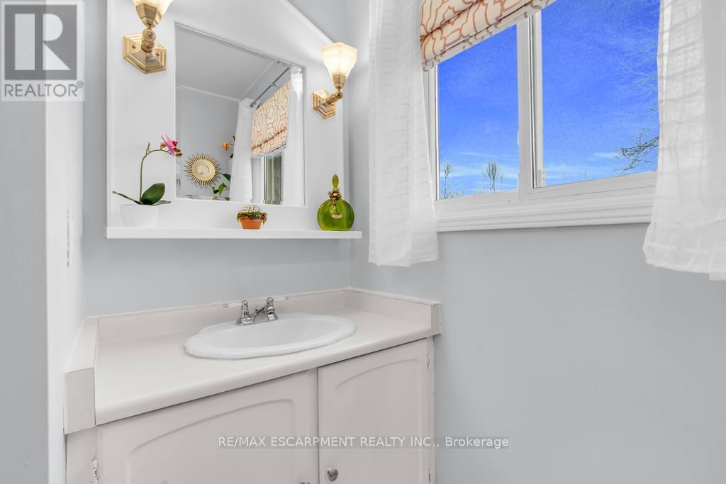 15 Deer Valley Drive, Caledon, Ontario  L7E 2E3 - Photo 31 - W12429781