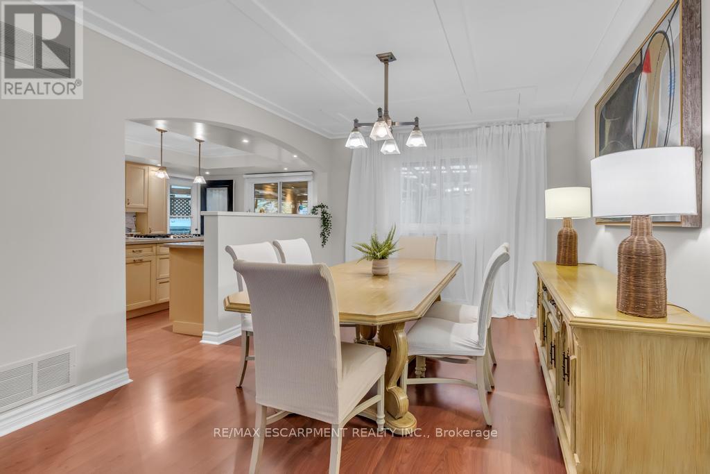 15 Deer Valley Drive, Caledon, Ontario  L7E 2E3 - Photo 11 - W12429781