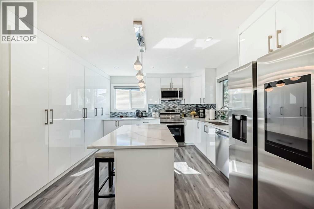19 Templeridge Place Ne, Calgary, Alberta  T1Y 4E4 - Photo 4 - A2251564