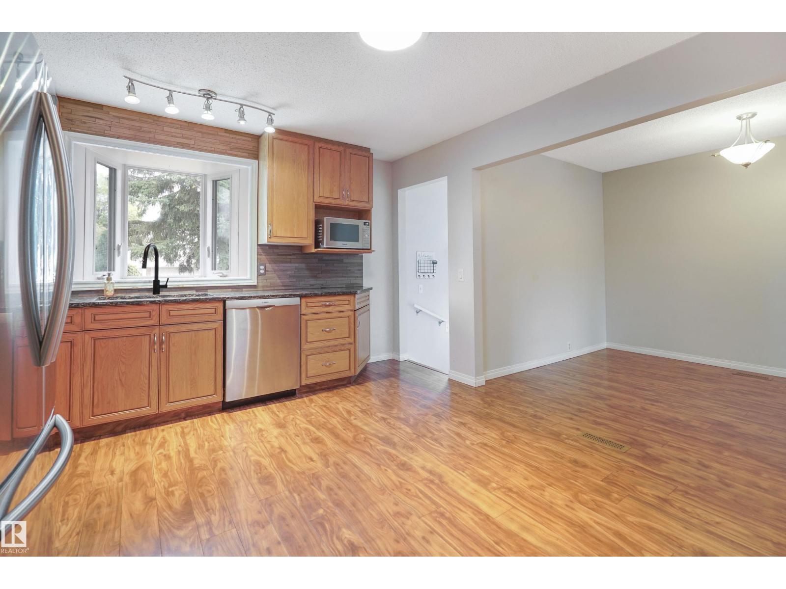 66 Flint Cr, St. Albert, Alberta  T8N 1Y8 - Photo 4 - E4460379