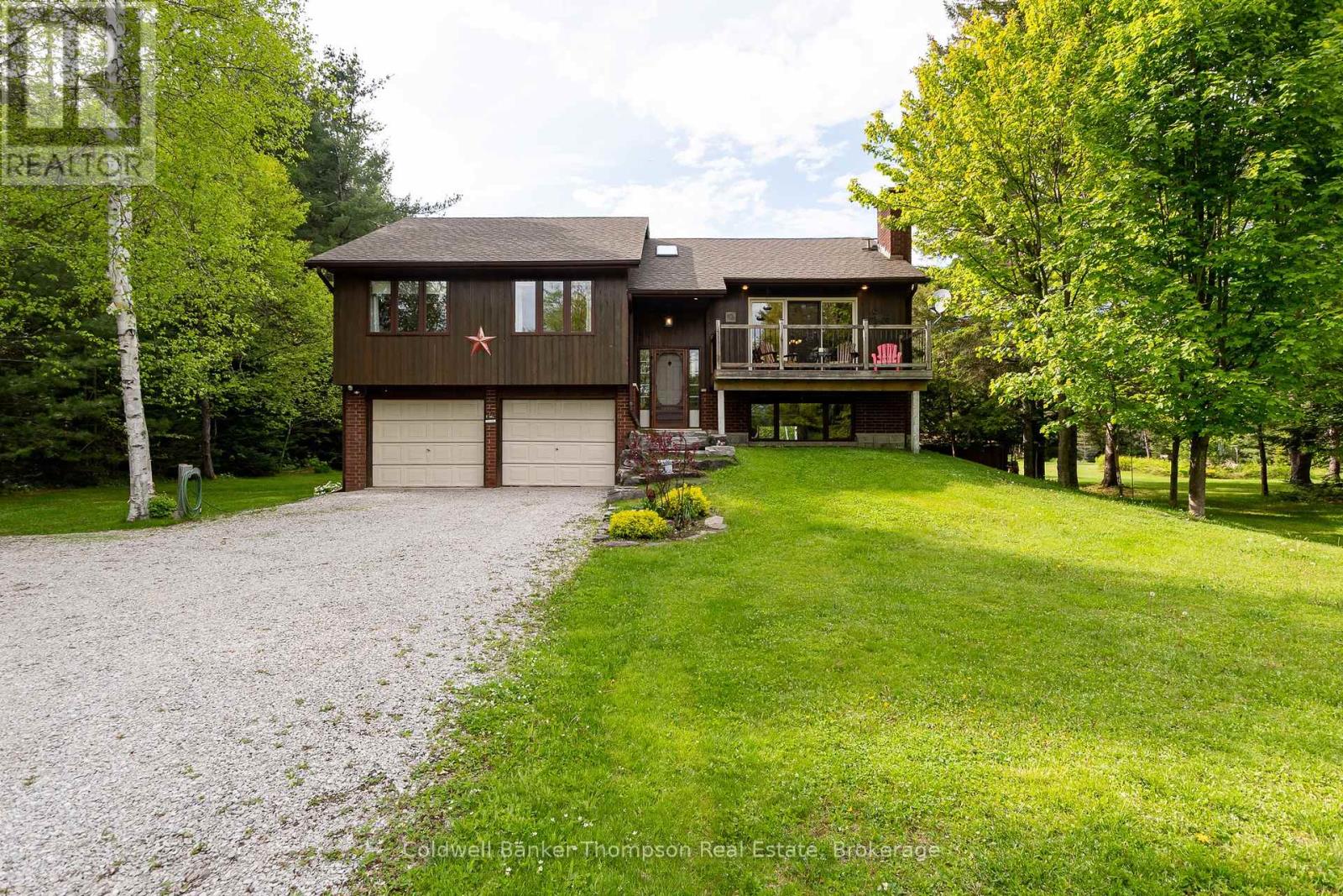 256 South Mary Lake Road, Huntsville, Ontario  P0B 1L0 - Photo 1 - X12169206
