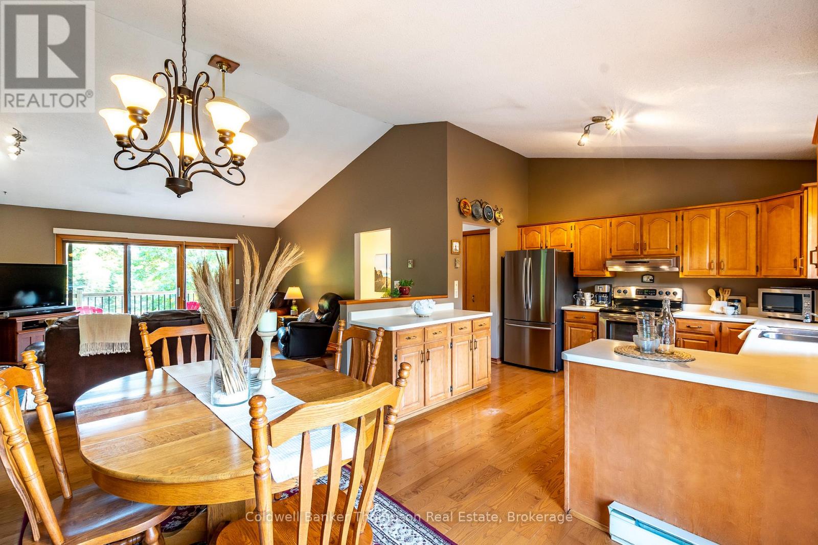 256 South Mary Lake Road, Huntsville, Ontario  P0B 1L0 - Photo 18 - X12169206