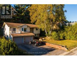 7 GLENWOOD DRIVE, Huntsville, Ontario