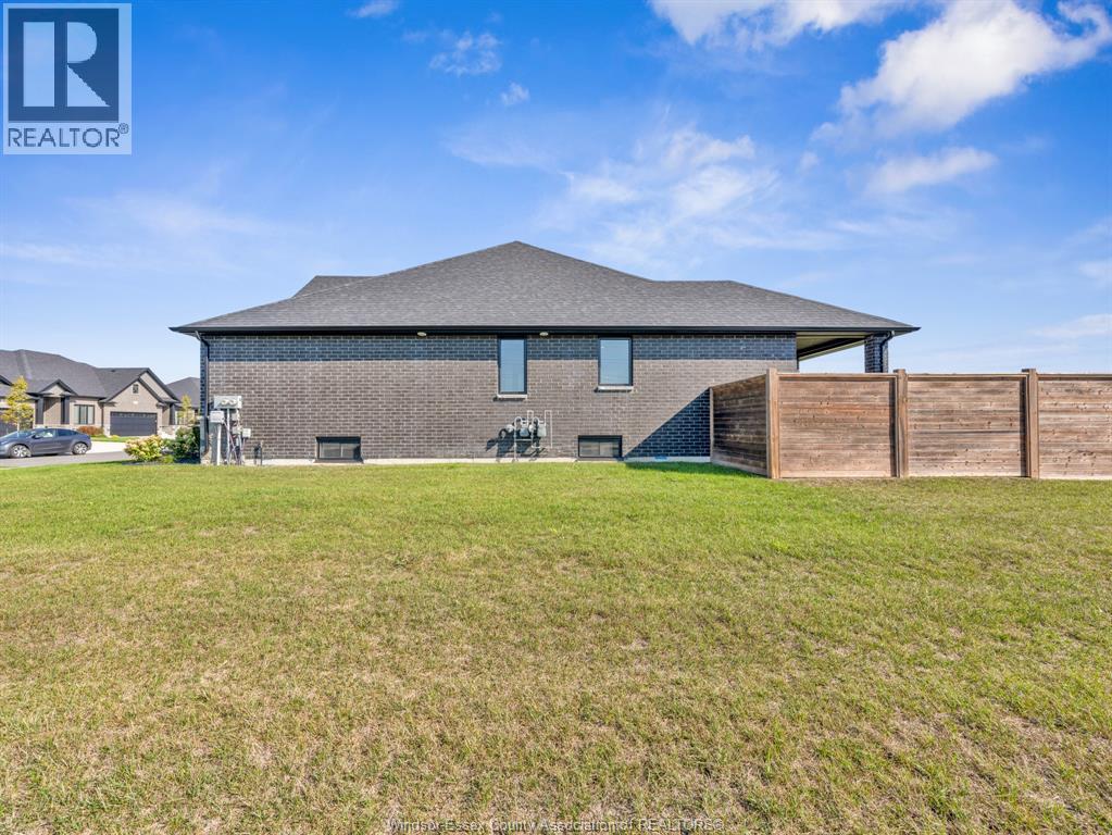 417 Matese Street, Lakeshore, Ontario  N8L 0A5 - Photo 36 - 25025045