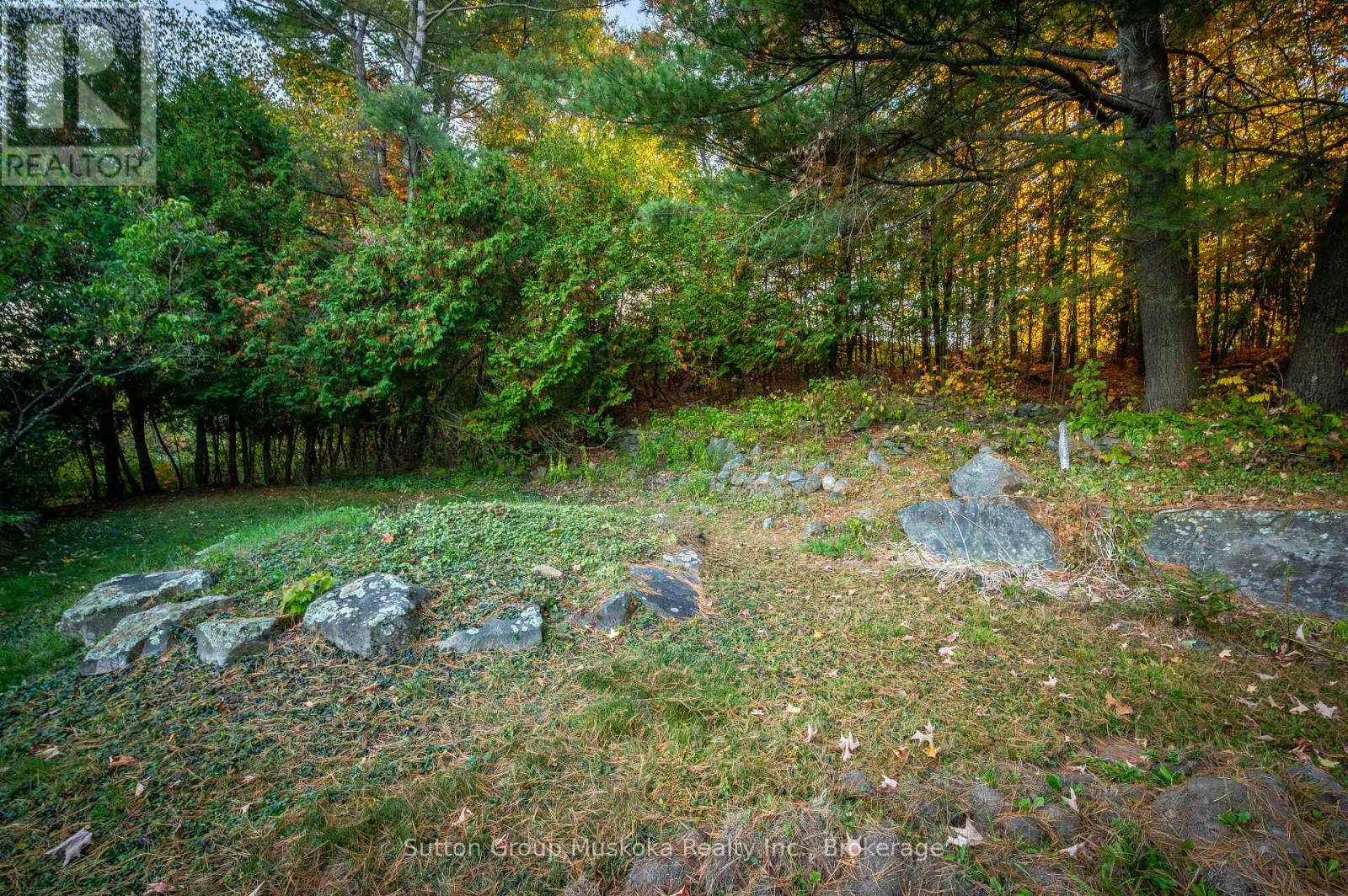 7 Glenwood Drive, Huntsville, Ontario  P1H 1B8 - Photo 40 - X12439363