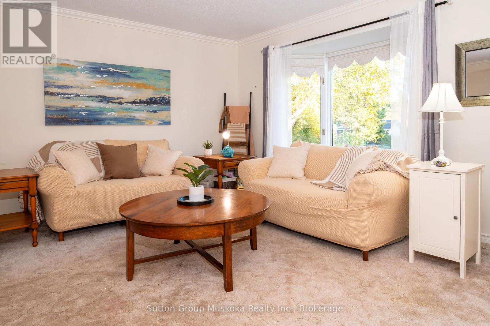 7 Glenwood Drive, Huntsville, Ontario  P1H 1B8 - Photo 10 - X12439363