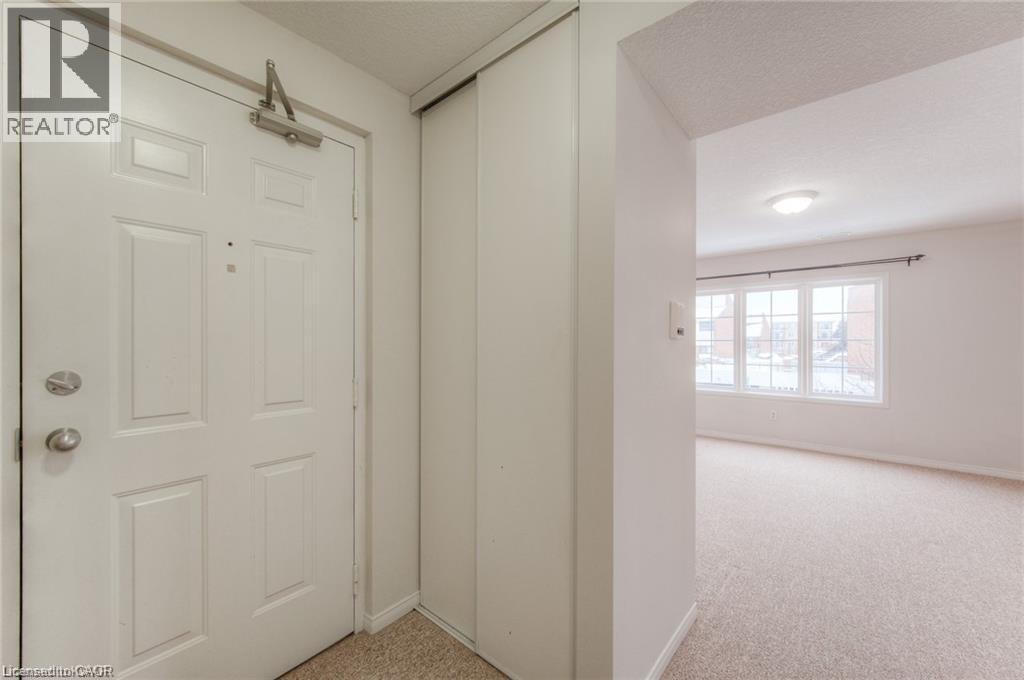 12 Holborn Drive Unit# A7, Kitchener, Ontario  N2A 0A4 - Photo 2 - 40775553