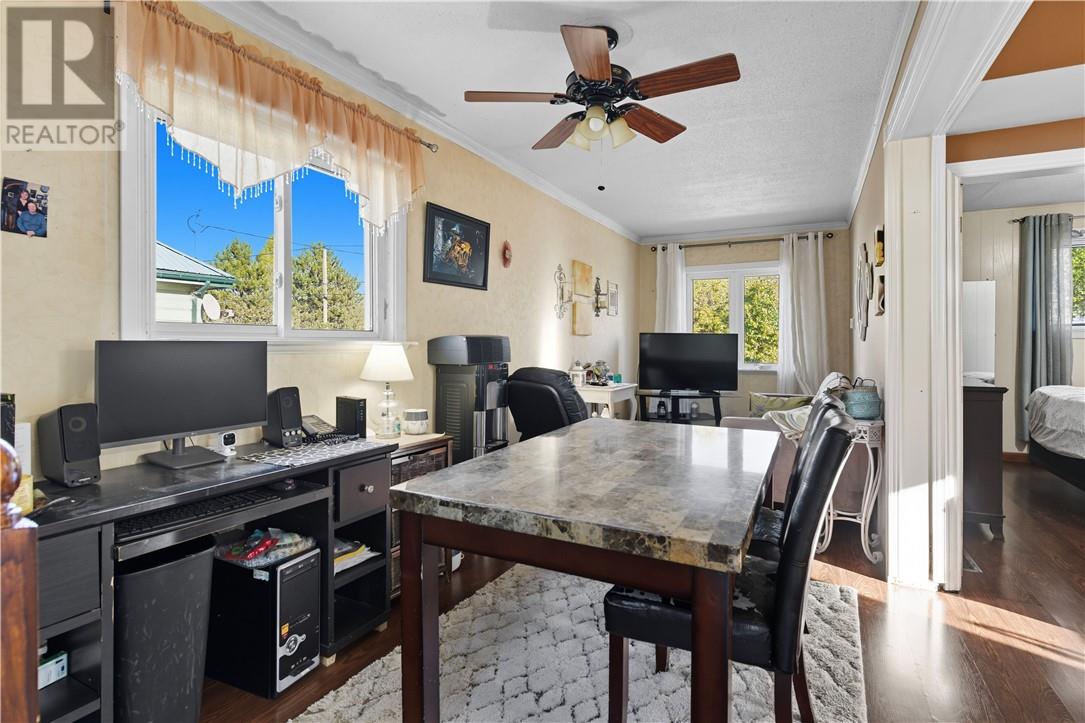38 Beech, Levack, Ontario  P0M 2C0 - Photo 8 - 2125029