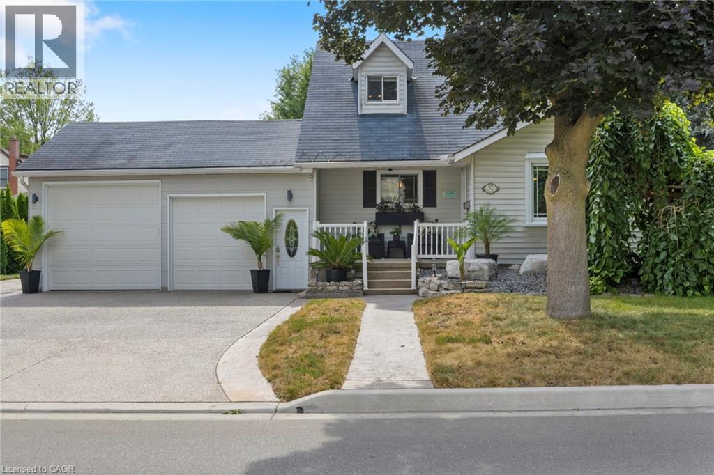 32 CENTRE Street, Cambridge, Ontario