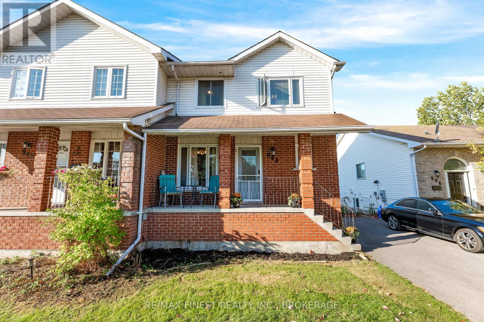 944 Warburton Crescent, Kingston, Ontario  K7M 8L1 - Photo 1 - X12439713