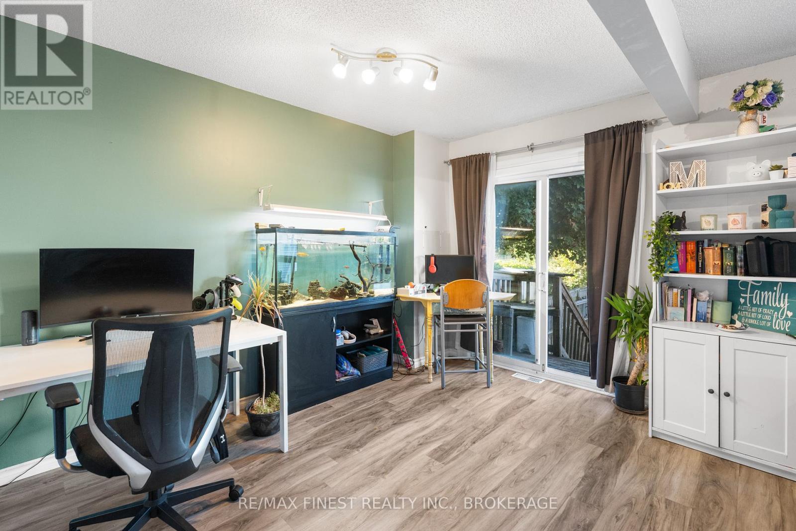 944 Warburton Crescent, Kingston, Ontario  K7M 8L1 - Photo 19 - X12439713