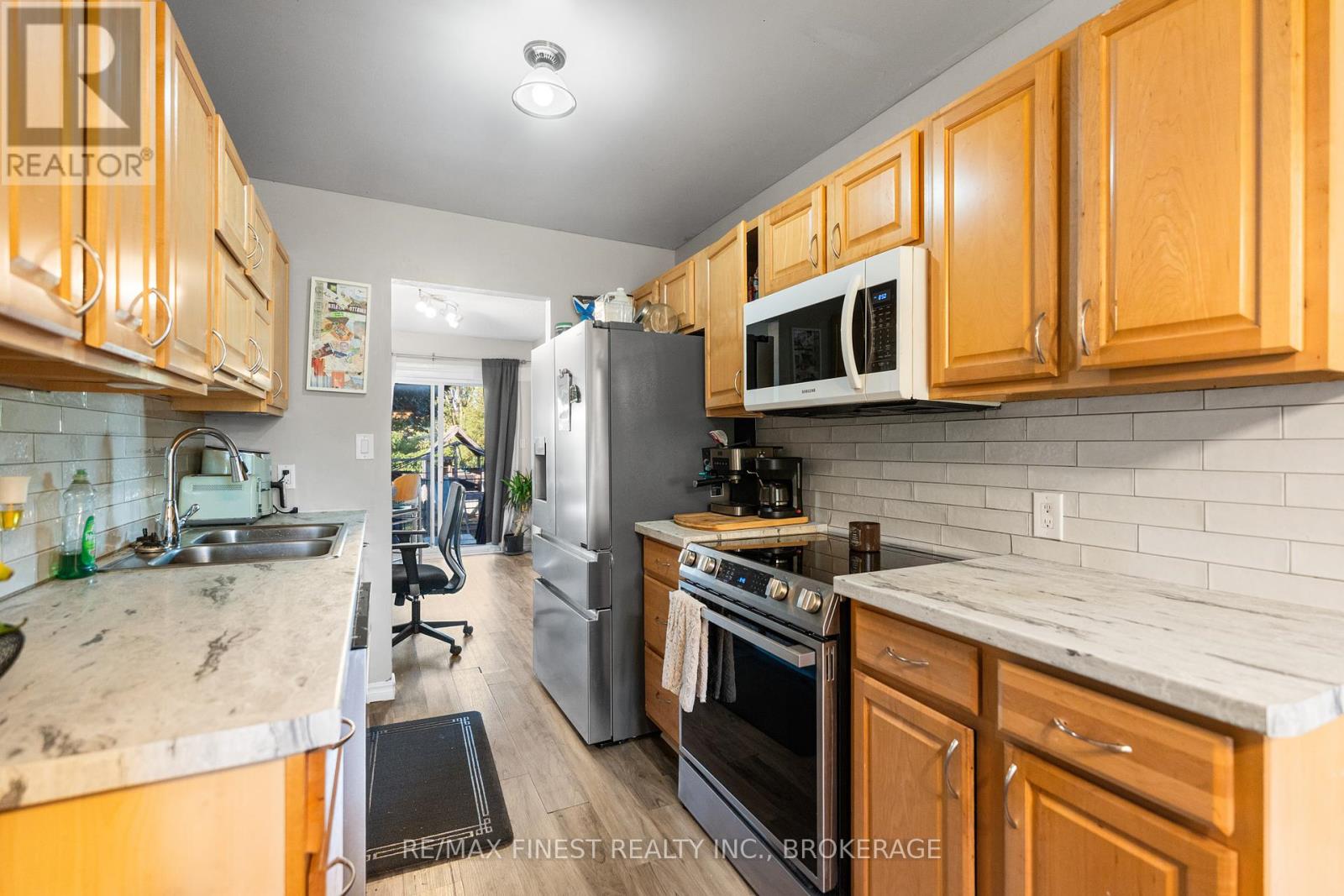 944 Warburton Crescent, Kingston, Ontario  K7M 8L1 - Photo 22 - X12439713