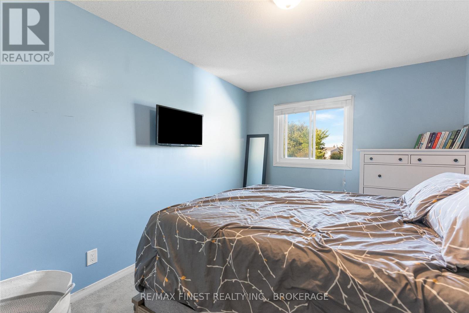 944 Warburton Crescent, Kingston, Ontario  K7M 8L1 - Photo 29 - X12439713