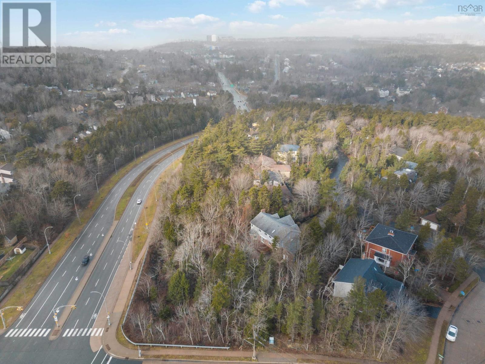 20 Wentworth Drive, Halifax, Nova Scotia  B3M 4L8 - Photo 2 - 202524851