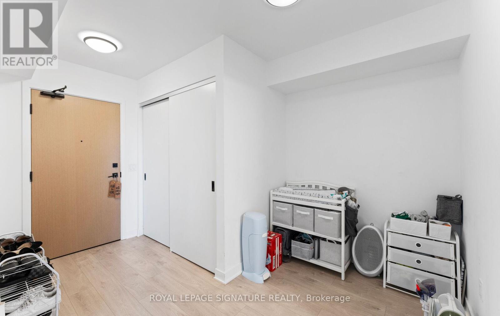 408 - 36 Zorra Street, Toronto, Ontario  M8Z 4Z7 - Photo 7 - W12433395