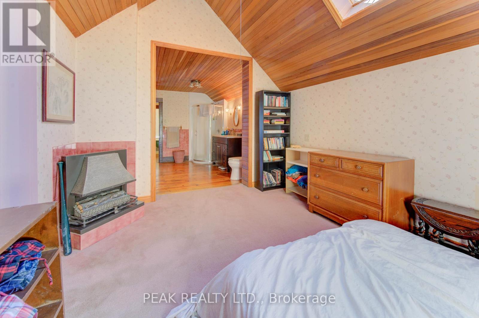 32 Elgin Street, Waterloo, Ontario  N2J 2R1 - Photo 25 - X12434411